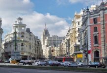 দুপুর দুটো থেকে পাঁচটা পর্যন্ত এখন ঘুমাবে শহর